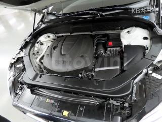 2019 VOLVO XC60 D5 2.4 INSCRIPTION - 19
