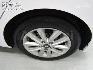 2015 HYUNDAI  AVANTE ELANTRA 1.6 GDI MORDERN BASIC - 8