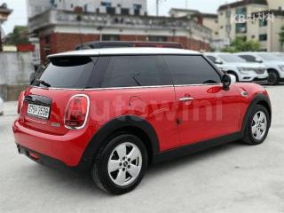 WMWXR7105L2L77246 2020 MINI COOPER 1.6 SE-3