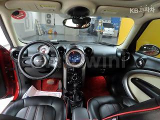 2014 MINI COOPER COUNTRYMAN D 2.0 - 8