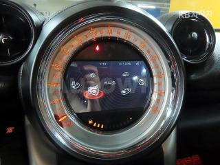 2014 MINI COOPER COUNTRYMAN D 2.0 - 9