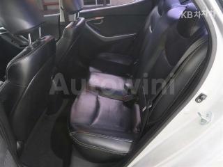 2015 HYUNDAI  AVANTE ELANTRA 1.6 GDI STYLE BASIC - 7