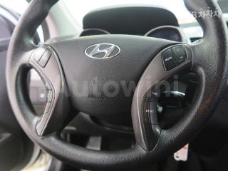 2015 HYUNDAI  AVANTE ELANTRA 1.6 GDI STYLE BASIC - 9