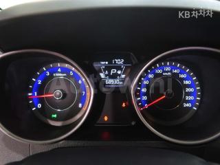 2015 HYUNDAI  AVANTE ELANTRA 1.6 GDI STYLE BASIC - 10