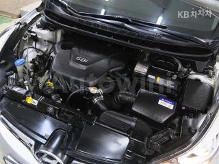 2015 HYUNDAI  AVANTE ELANTRA 1.6 GDI STYLE BASIC - 11