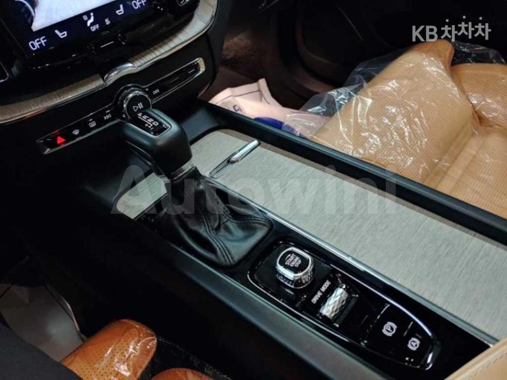 2019 VOLVO XC60 T6 INSCRIPTION - 13