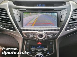 2015 HYUNDAI  AVANTE ELANTRA 1.6 GDI SMART BASIC - 10