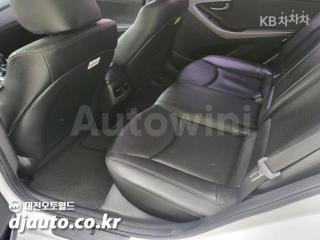 2015 HYUNDAI  AVANTE ELANTRA 1.6 GDI SMART BASIC - 15