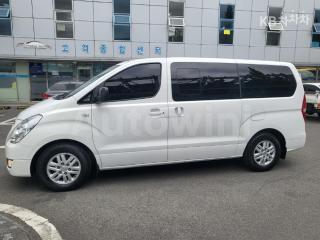 KMJWA37KBHU856263 2017 HYUNDAI GRAND STAREX H-1 12 SEATS WAGON CVX SMART-3