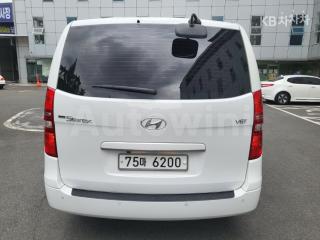 KMJWA37KBHU856263 2017 HYUNDAI GRAND STAREX H-1 12 SEATS WAGON CVX SMART-4