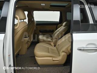 2015 KIA  CARNIVAL SEDONA 9 SEATS 2.2 DIESEL NOBLESSE - 12