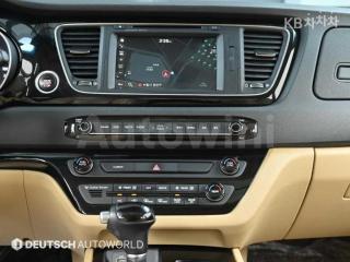2015 KIA  CARNIVAL SEDONA 9 SEATS 2.2 DIESEL NOBLESSE - 14