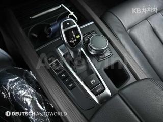2017 BMW X5 F15  XDRIVE 30D BASIC - 9