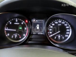 2017 HYUNDAI  MAXCRUZ DIESEL(E-VGT)R2.2 2WD EXCLUSIVE 6 SEATS - 9