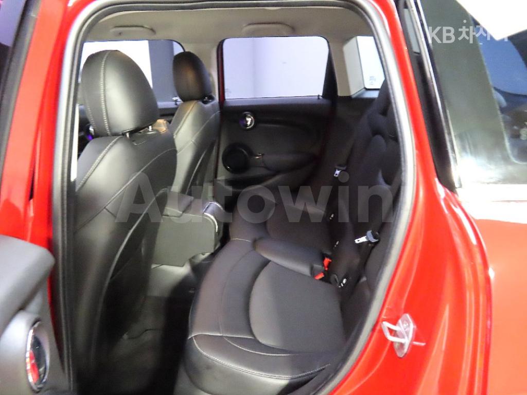 2015 MINI COOPER 5DOORS D 1.5 - 9