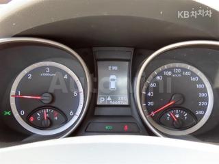 KMHSN81XBGU130009 2016 HYUNDAI MAXCRUZ DIESEL(E-VGT)2.2 2WD EXCLUSIVE 6 SEATS BASIC-5