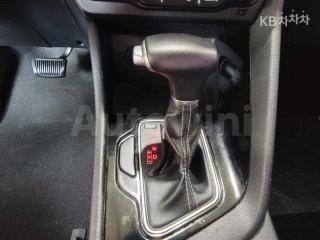 2017 KIA NIRO 1.6 PRESTIGE - 9