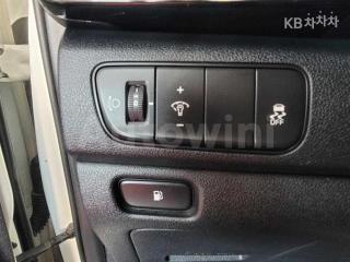 2017 KIA NIRO 1.6 PRESTIGE - 12