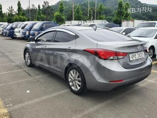 KMHDG41UBFU247009 2015 HYUNDAI  AVANTE ELANTRA 1.6 VGT SMART BASIC-3