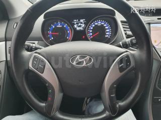 2015 HYUNDAI  AVANTE ELANTRA 1.6 VGT SMART BASIC - 17