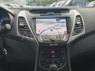 2015 HYUNDAI  AVANTE ELANTRA 1.6 VGT SMART BASIC - 18