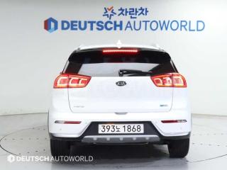 KNACB81CGJA205298 2018 KIA NIRO 1.6 PRESTIGE-3