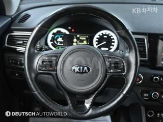 2018 KIA NIRO 1.6 PRESTIGE - 13