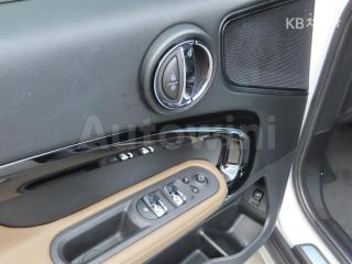 2019 MINI COOPER COUNTRYMAN D ALL4 2.0 HIGH TRIM - 10