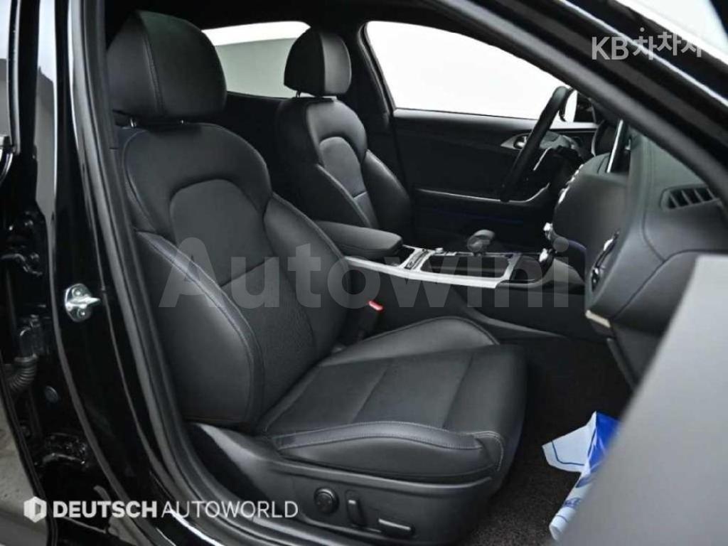 2020 KIA STINGER 2.0 TURBO 2WD PLATINUM - 10