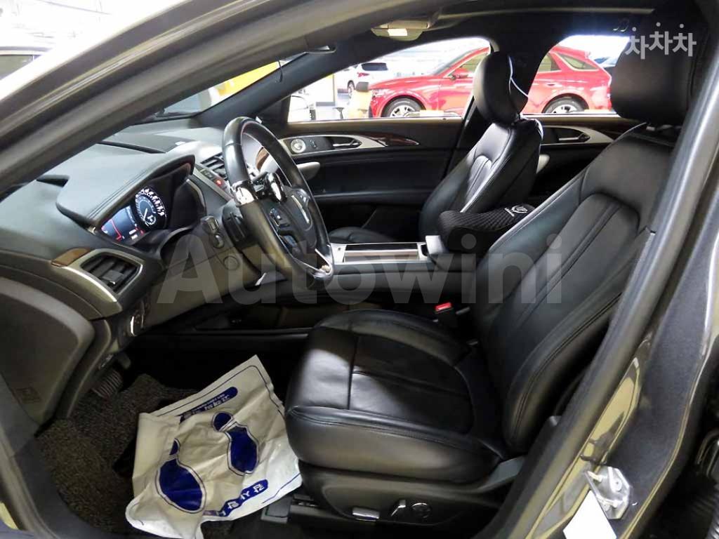 3LN6L5E97KR614564 2019 LINCOLN MKZ 2.0L GTDI RESERVE 300A FWD-4