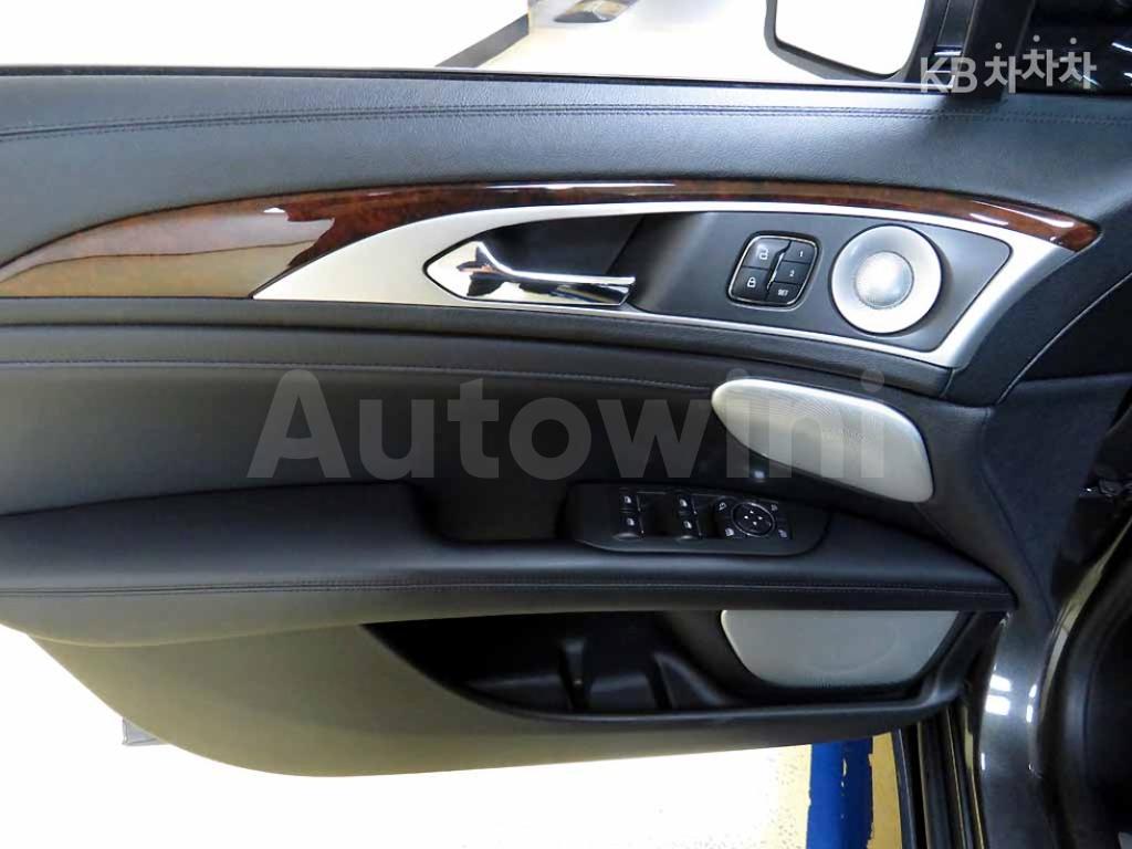 2019 LINCOLN MKZ 2.0L GTDI RESERVE 300A FWD - 14