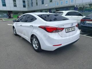 KMHDG41DBFU316141 2015 HYUNDAI  AVANTE ELANTRA 1.6 GDI SMART BASIC-3