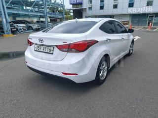 KMHDG41DBFU316141 2015 HYUNDAI  AVANTE ELANTRA 1.6 GDI SMART BASIC-4