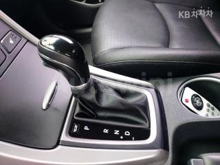 2015 HYUNDAI  AVANTE ELANTRA 1.6 GDI SMART BASIC - 10