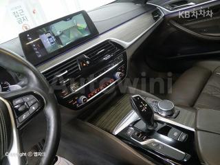 2018 BMW 5 SERIES 530I - 9