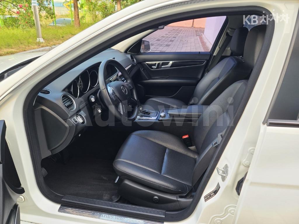 2013 MERCEDES BENZ  C CLASS C220 CDI BLUEEFFICIENCY AVANT-GRADE W204 - 8