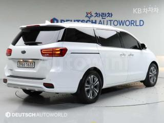 KNAMB81ABKS576603 2019 KIA  CARNIVAL 9 SEATS 2.2 DIESEL LUXURY-1