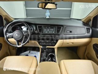 2019 KIA  CARNIVAL 9 SEATS 2.2 DIESEL LUXURY - 7