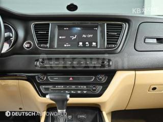 2019 KIA  CARNIVAL 9 SEATS 2.2 DIESEL LUXURY - 14