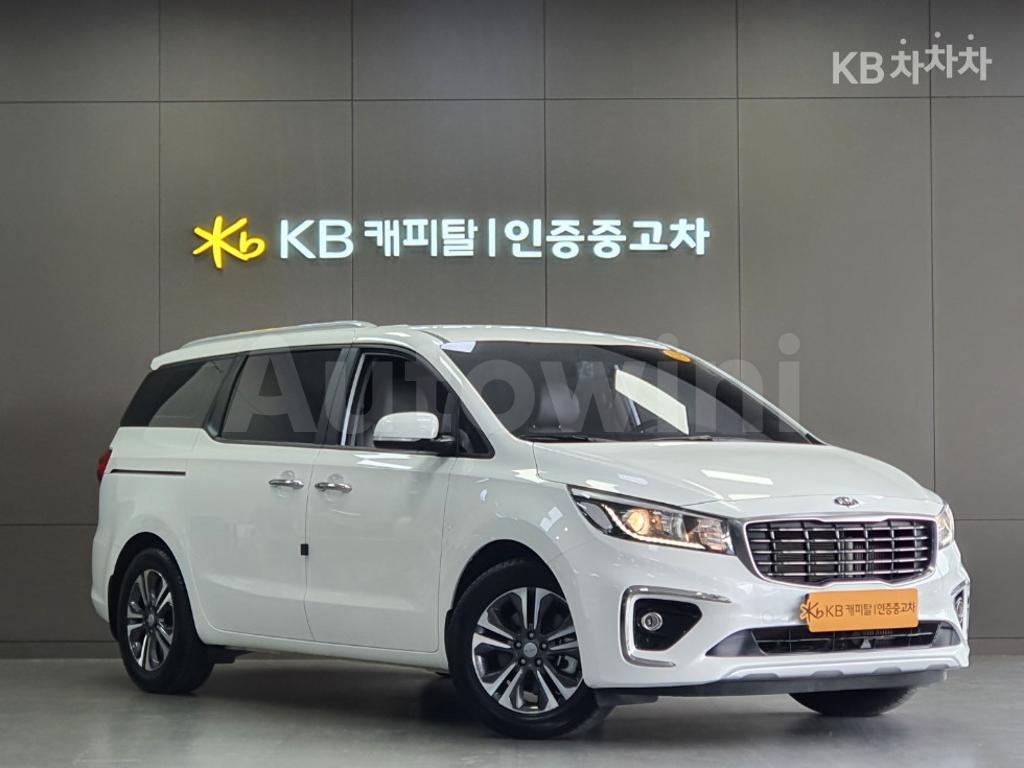KNAMB81ABKS457642 2019 KIA  CARNIVAL 9 SEATS 2.2 DIESEL LUXURY-1
