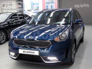 KNACB81CGJA199083 2018 KIA NIRO 1.6 PRESTIGE-0
