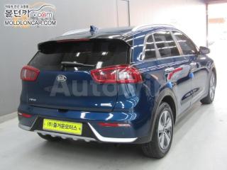 KNACB81CGJA199083 2018 KIA NIRO 1.6 PRESTIGE-1