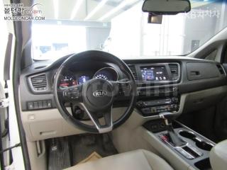 KNAMB81ABKS537736 2019 KIA  CARNIVAL 9 SEATS 2.2 DIESEL LUXURY-4