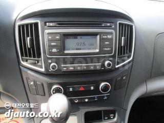 2017 HYUNDAI GRAND STAREX H-1 5 SEATS VAN CVX SMART - 9