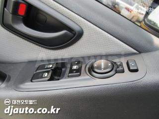 2017 HYUNDAI GRAND STAREX H-1 5 SEATS VAN CVX SMART - 11