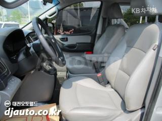 2017 HYUNDAI GRAND STAREX H-1 5 SEATS VAN CVX SMART - 13