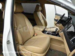 2019 KIA  CARNIVAL HIGH-ROOF-LIMOUSINE 2.2 DIESEL 9 SEATS PRESTIGE - 10