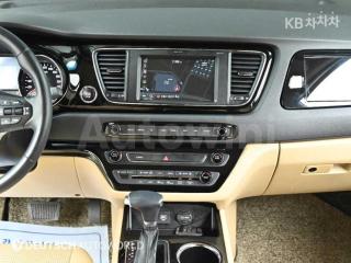 2019 KIA  CARNIVAL HIGH-ROOF-LIMOUSINE 2.2 DIESEL 9 SEATS PRESTIGE - 14