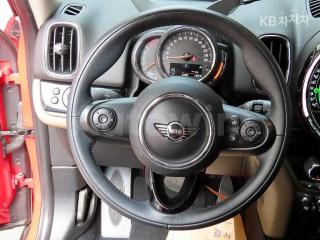 2018 MINI COOPER COUNTRYMAN D ALL4 2.0 HIGH TRIM - 9