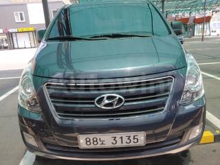 KMFWBX7KBHU900686 2017 HYUNDAI GRAND STAREX H-1 5 SEATS VAN CVX SMART-0